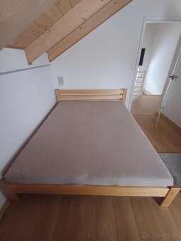 Manželská masívna posteľ - 2