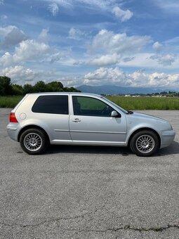 Golf 4 - 2
