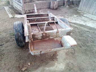 Vlek, vlečka, podvozok - 2