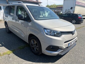 Toyota Proace city , benzin + automat , 23000km - 2