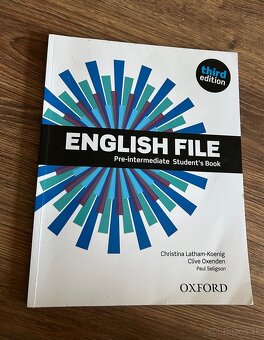 English File - Pre-intermediate Students Book - 2