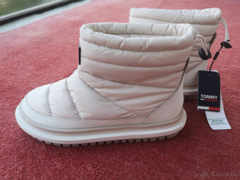 TOMMY HILFIGER dámske zimné topánky veľkosť 40 - 2