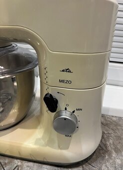 ETA Mezo 0033 Kuchynský robot - 2