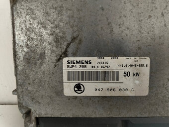 riadiaca jednotka SKODA Felícia 047906030C 30€ - 2