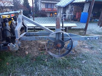 Predam pluh trojak za malotraktor - 2