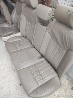 Sedačky audi a8 - 2