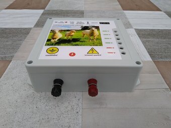 Elektrický, oplotok, ohradník. SOLÁR 12V/230V 8J - 2