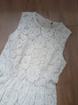 Cipkovane kremove saty - 2