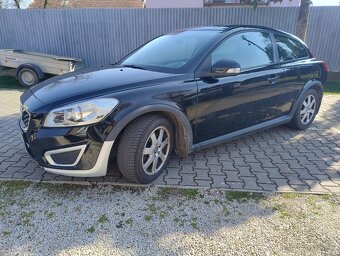 Volvo C30 D2 Kinetic, 84 kW, 6-st. manuál - 2