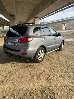 Hyundai Santa Fe 2.2 CRDi - 2