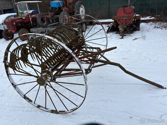 Hrabacka sena, fabricka - 2