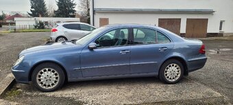 Predám Mercedes w211 270cdi automat. - 2