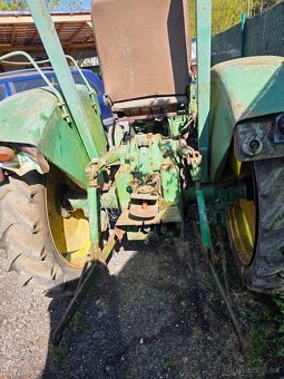 Traktor johndeer - 2