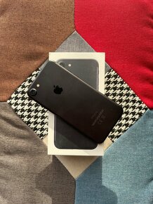 Apple iPhone 7 32gb Black - 2