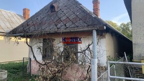 Pozemok so starším domom v obci Lastomír, 5 km od Michalovie - 2