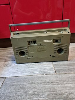 Toshiba rádiomagnetofon. - 2