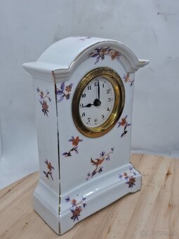 Predám funkčné porcelánové hodiny Victoria Karlsbad Artdeco - 2