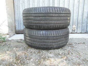 225/45 R18 - 2