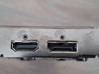 Grafická karta AMD radeon rx 6400 - 2