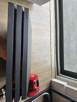 Playstation 4 PRO 1T - 2