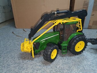 Bruder John Deere - 2