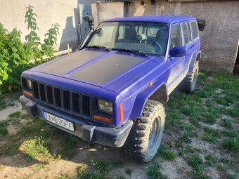 Jeep Cherokee XJ - 2
