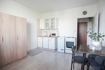 Na prenájom garsónka blízko stanice, Nové Zámky – 19,43m2 - 2