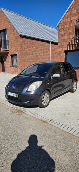 Toyora yaris 1.3 VVT-i 16v benzin 124 100km - 2