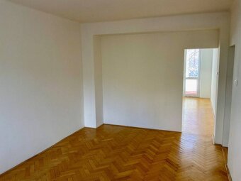 Babony TRE | Predaj priestranný a svetlý 3-izbový byt s balk - 2