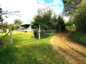 Romantický 900m2 pozemok v Prešove aj s prístupovou cestou ( - 2