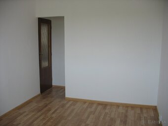 Prenájom 3 izbového bytu - 2