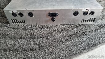 Predám zánovný zosilnovač - 2