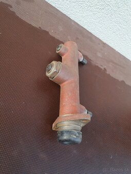 Hlavny brzdovy valec skoda - 2