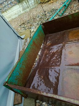 Predám bednicku do ramien za traktor - 2