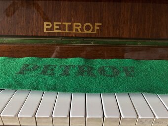 PETROF klavír - 2