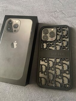 Predam iPhone 13 PRO - 2