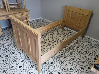 Stará postel po renovaci 200  90 cm - 2