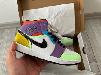 Air Jordan 1 Mid SE Lightbulb - 2