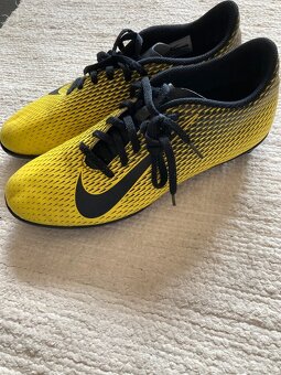 Nike jr bravata II 40,5 - 2