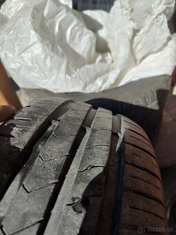 195/45 R16 - 2