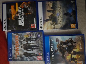 Playstation 5 slim 2x ovládač 4 hry na cd - 2