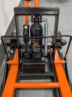 NEO Mobilný hydraulický zdvihák pre motocykle - 2