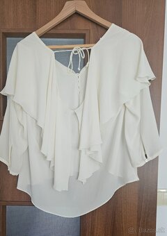 Zara - volánová blúzka - 2