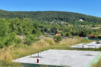 | stavebný pozemok,staveb.povolenie,BA III.,Nová Koziarka 52 - 2