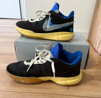 Nike Lebron 20(XX) Uninterrupted + Og Box - 2