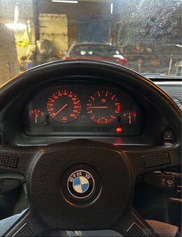 BMW E32 730i 1987 - 2