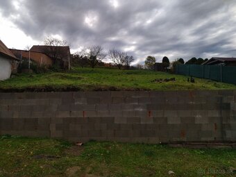 Na predaj krásny rozľahlý pozemok pod lesom, Cerová. - 2