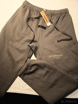 ESSENTIALS - 2
