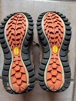 Dámske športové topánky - 2