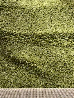 Predám zelený koberec. - 2